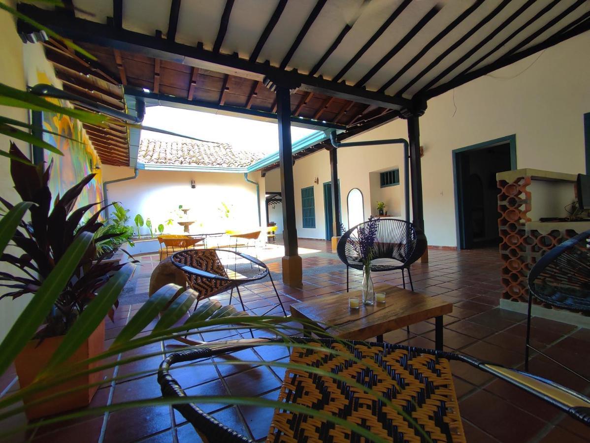 Trip Monkey Giron Hotel ภายนอก รูปภาพ