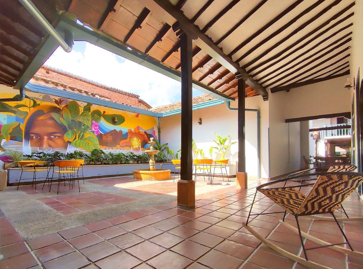 Trip Monkey Giron Hotel ภายนอก รูปภาพ