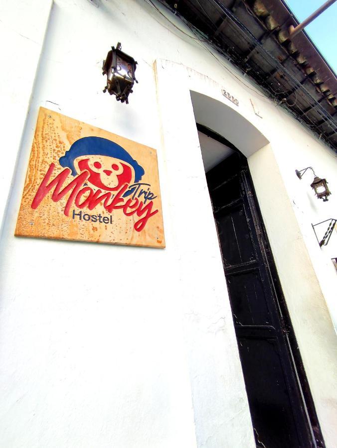 Trip Monkey Giron Hotel ภายนอก รูปภาพ