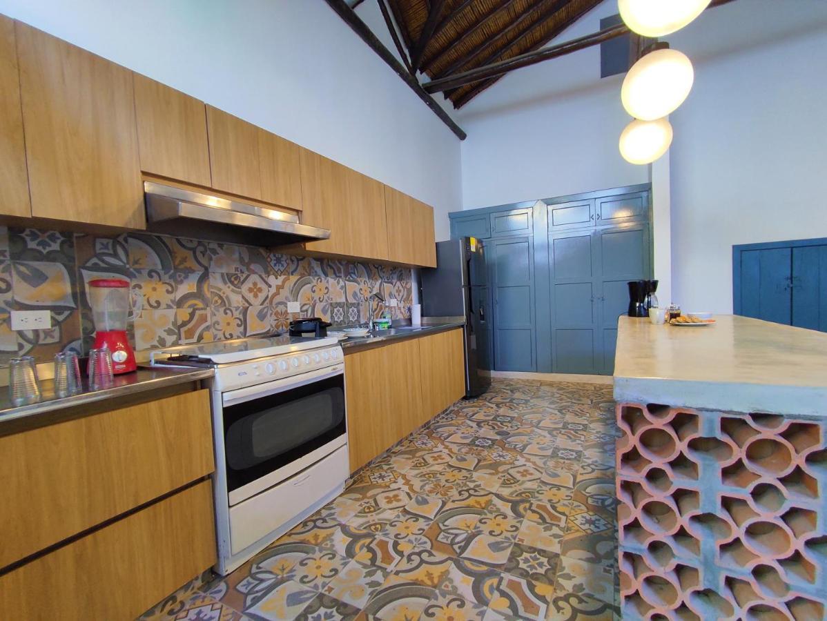 Trip Monkey Giron Hotel ภายนอก รูปภาพ